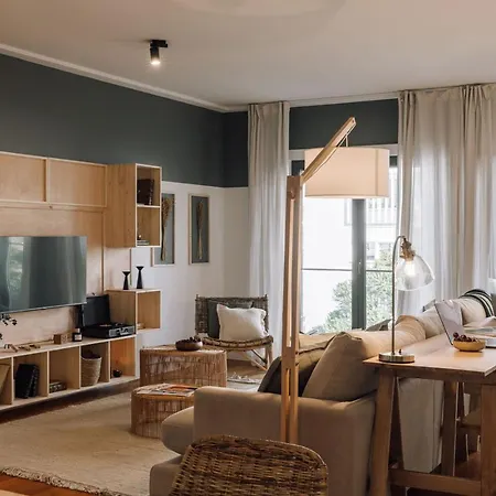 Galera - 2 Bedrooms, Pool And Gym In Lapa Appartement Lissabon
